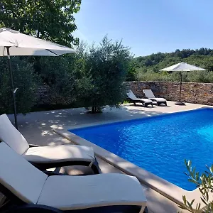 Konoba Pjero 2*, Buje Croazia