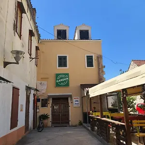 Albergue Garden, Split